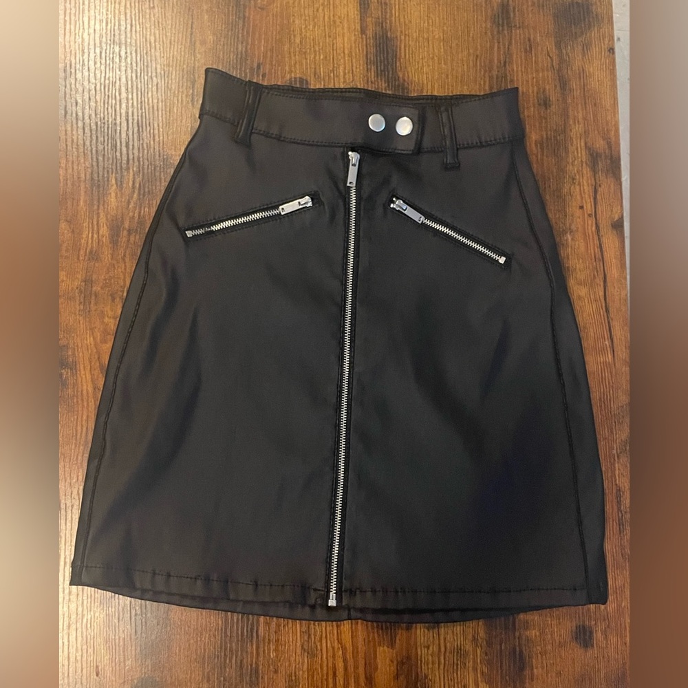 Black Mini Skirt with Zipper Details
